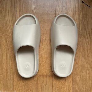 YZY Bone Slide
